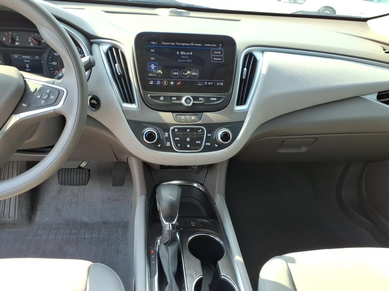 Used 2024 Chevrolet Malibu LT FWD image 14