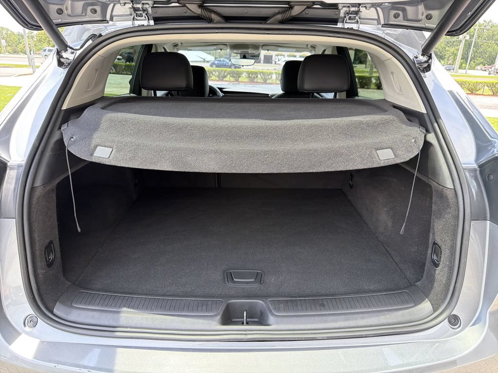 Certified 2022 Buick Envision Avenir w/ Technology Package II FWD image 15