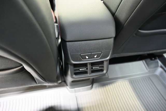 New 2026 Chevrolet Equinox RS image 24