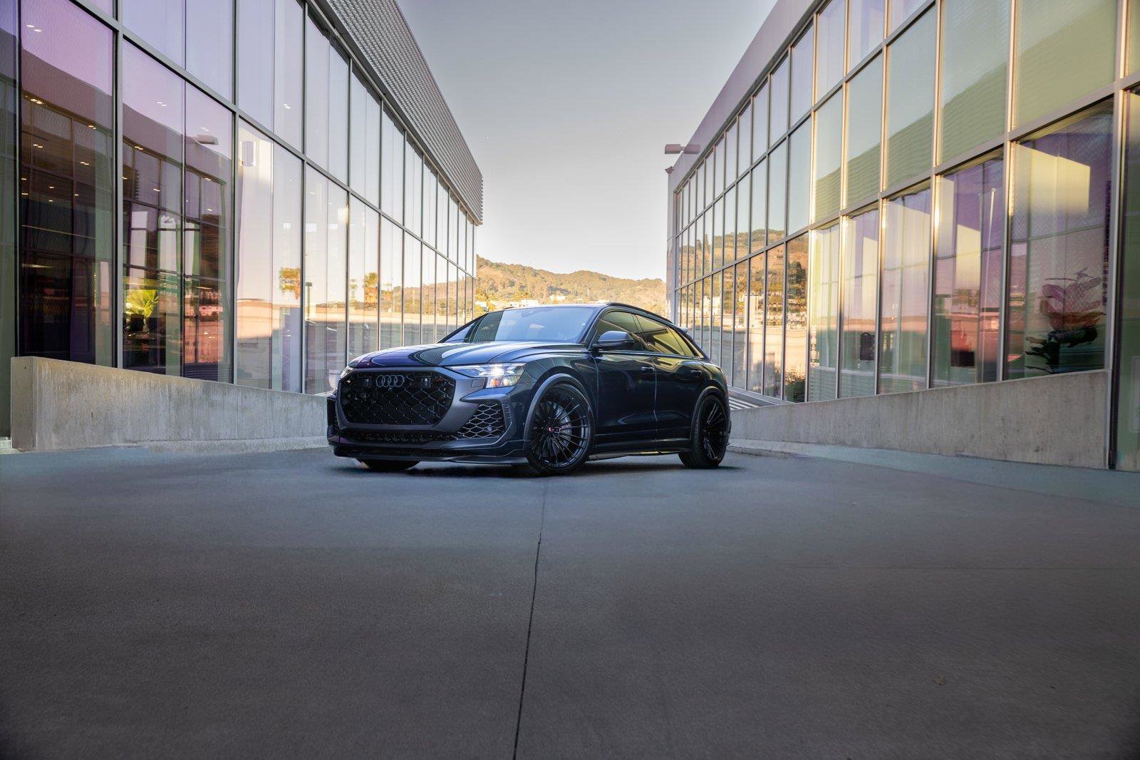 Used 2025 Audi RS Q8 performance image 46