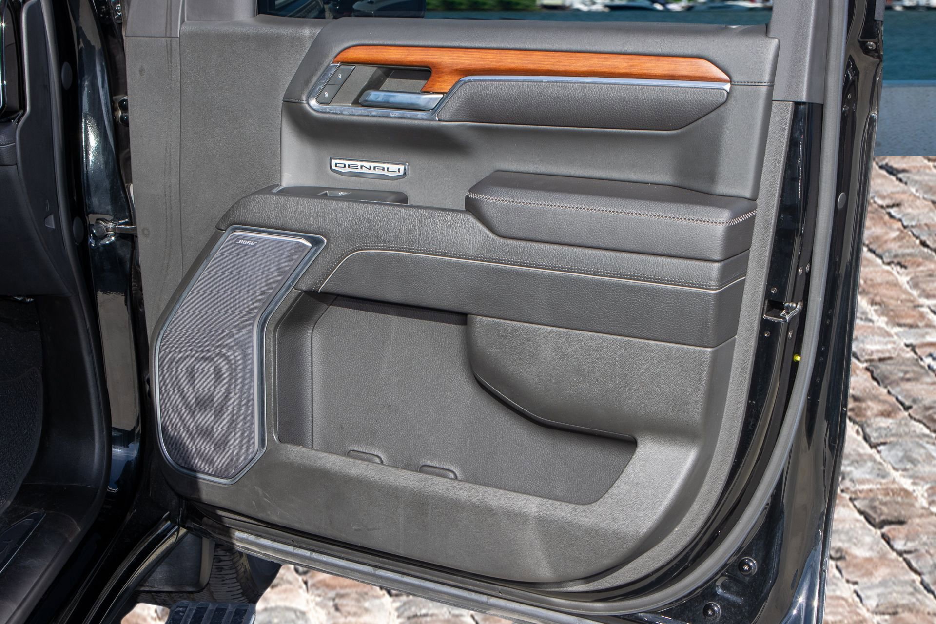 Used 2022 GMC Sierra 1500 Denali w/ Technology Package image 11