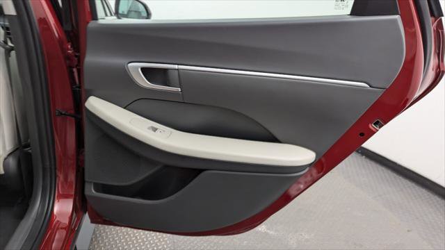 Used 2025 Hyundai Sonata SEL image 19