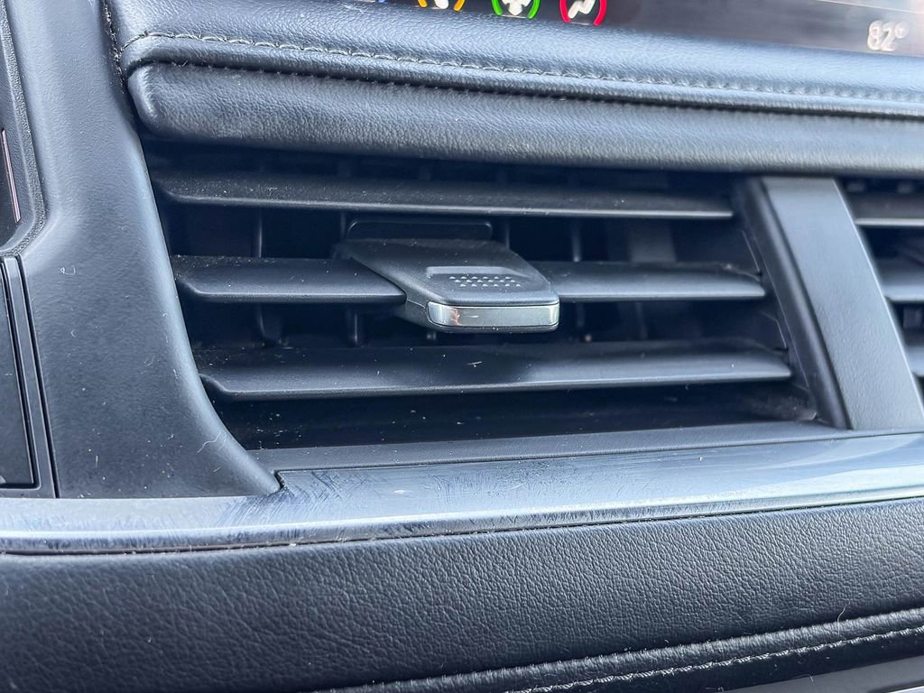 Used 2021 Chevrolet Tahoe Z71 image 26