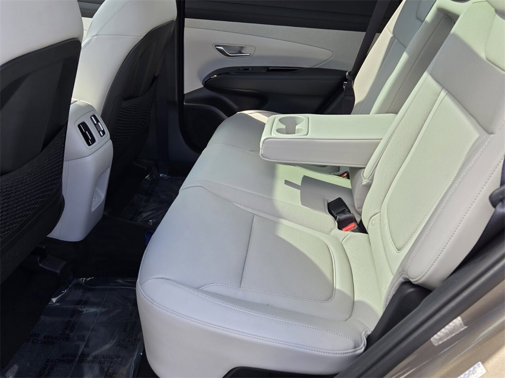 Certified 2025 Hyundai Tucson Limited image 11
