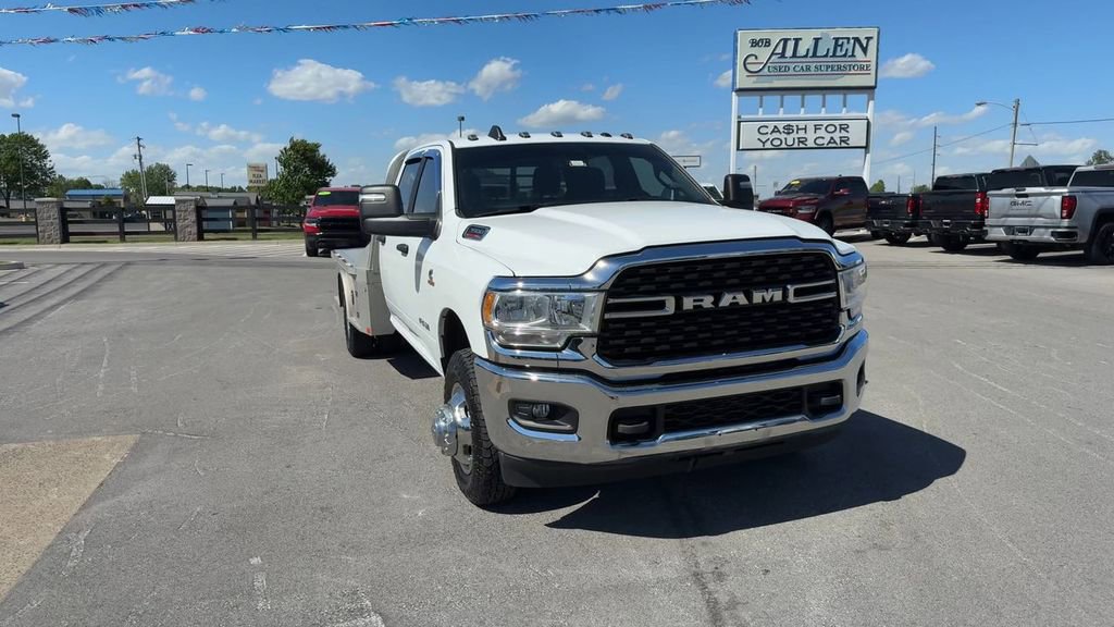 Used 2023 RAM 3500 SLT w/ Quick Order Package 2YG SLT AWD/4WD image 9