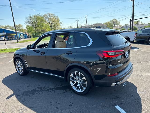Used 2020 BMW X5 xDrive40i w/ Convenience Package AWD/4WD image 4
