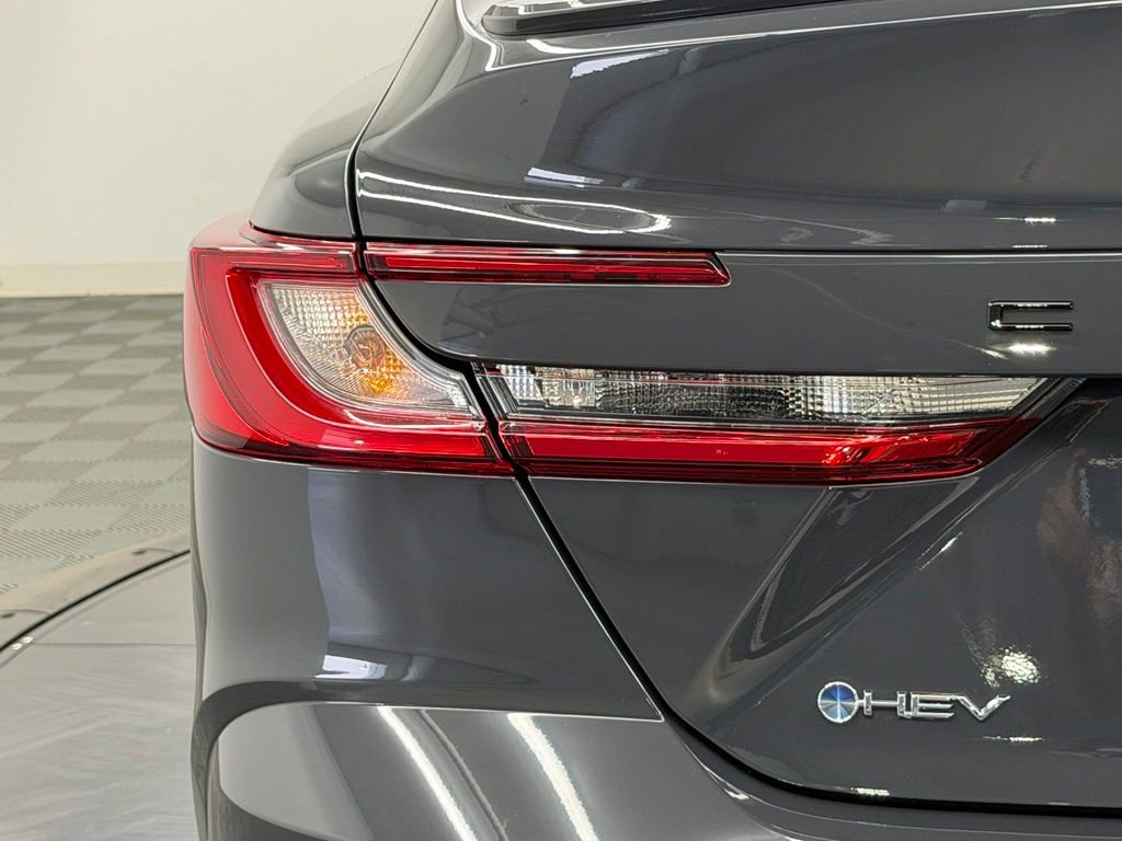 Used 2026 Toyota Camry SE FWD image 13