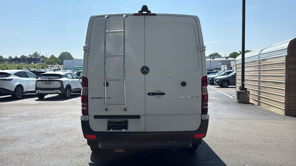 Used 2015 Mercedes-Benz Sprinter 2500 image 4