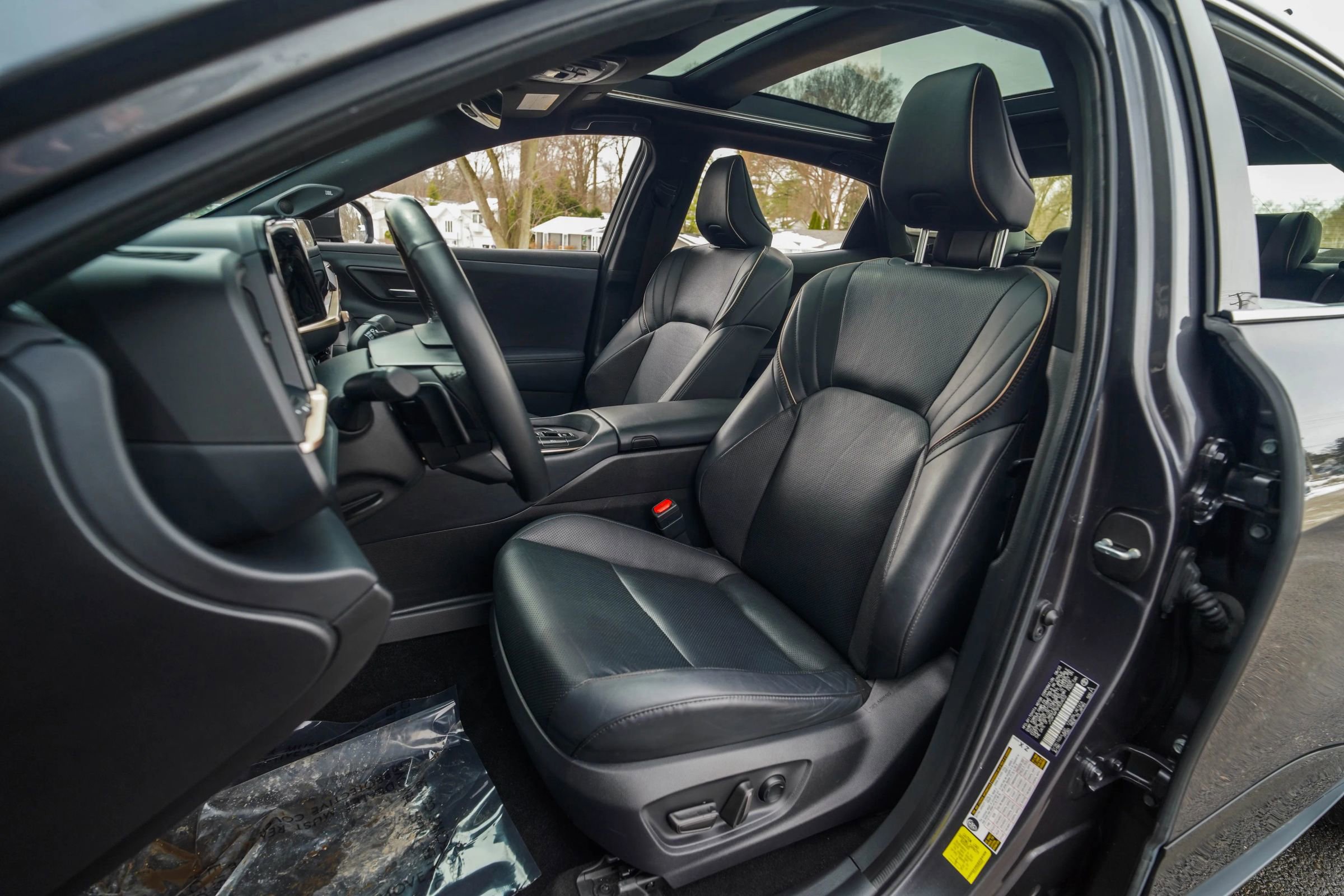 Used 2023 Toyota Crown Platinum image 12