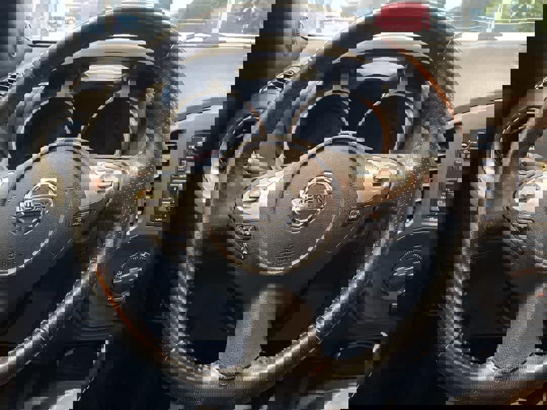 Used 2013 Nissan Juke SV image 17