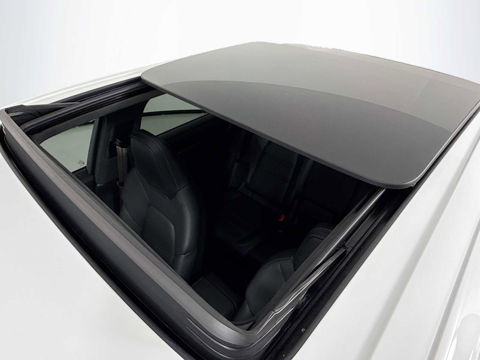 New 2026 Porsche Cayenne Turbo image 23