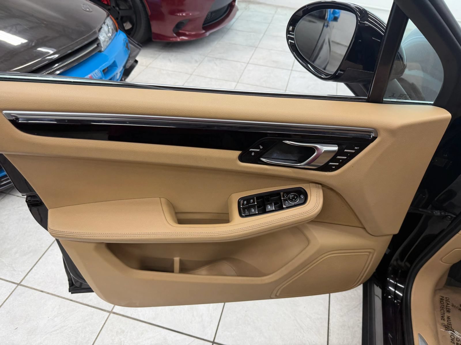 Used 2016 Porsche Macan S w/ Premium Package Plus AWD/4WD image 13