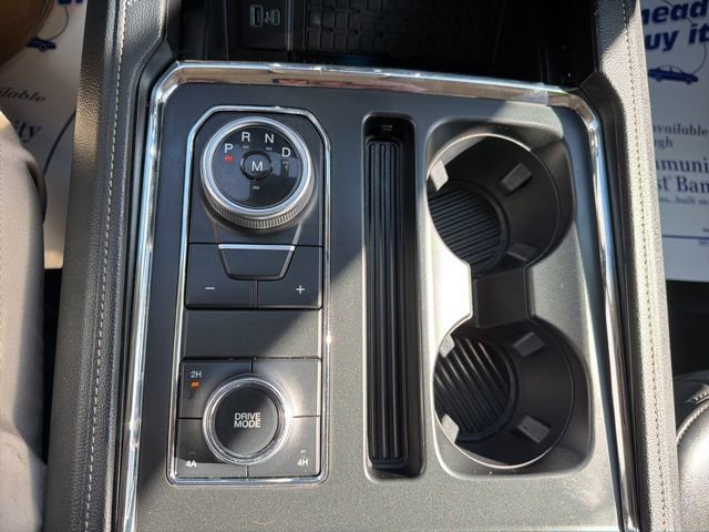 Used 2024 Ford Expedition Max XLT AWD/4WD image 24