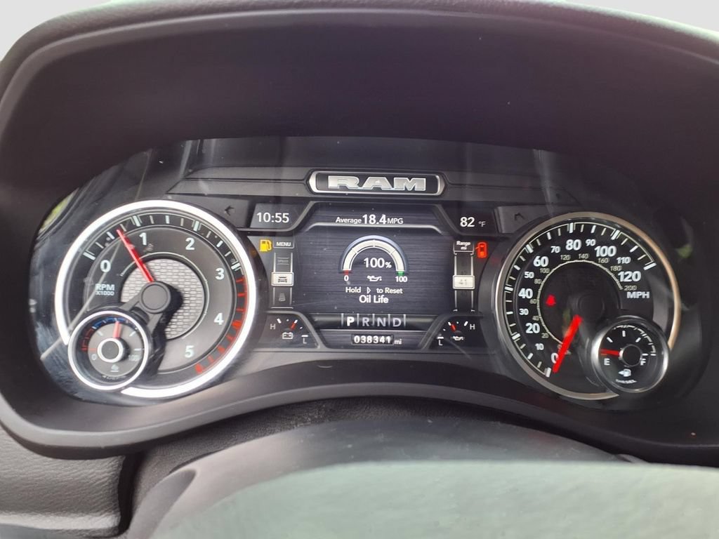 Used 2022 RAM 2500 Big Horn w/ Level C Equiment Group AWD/4WD image 24
