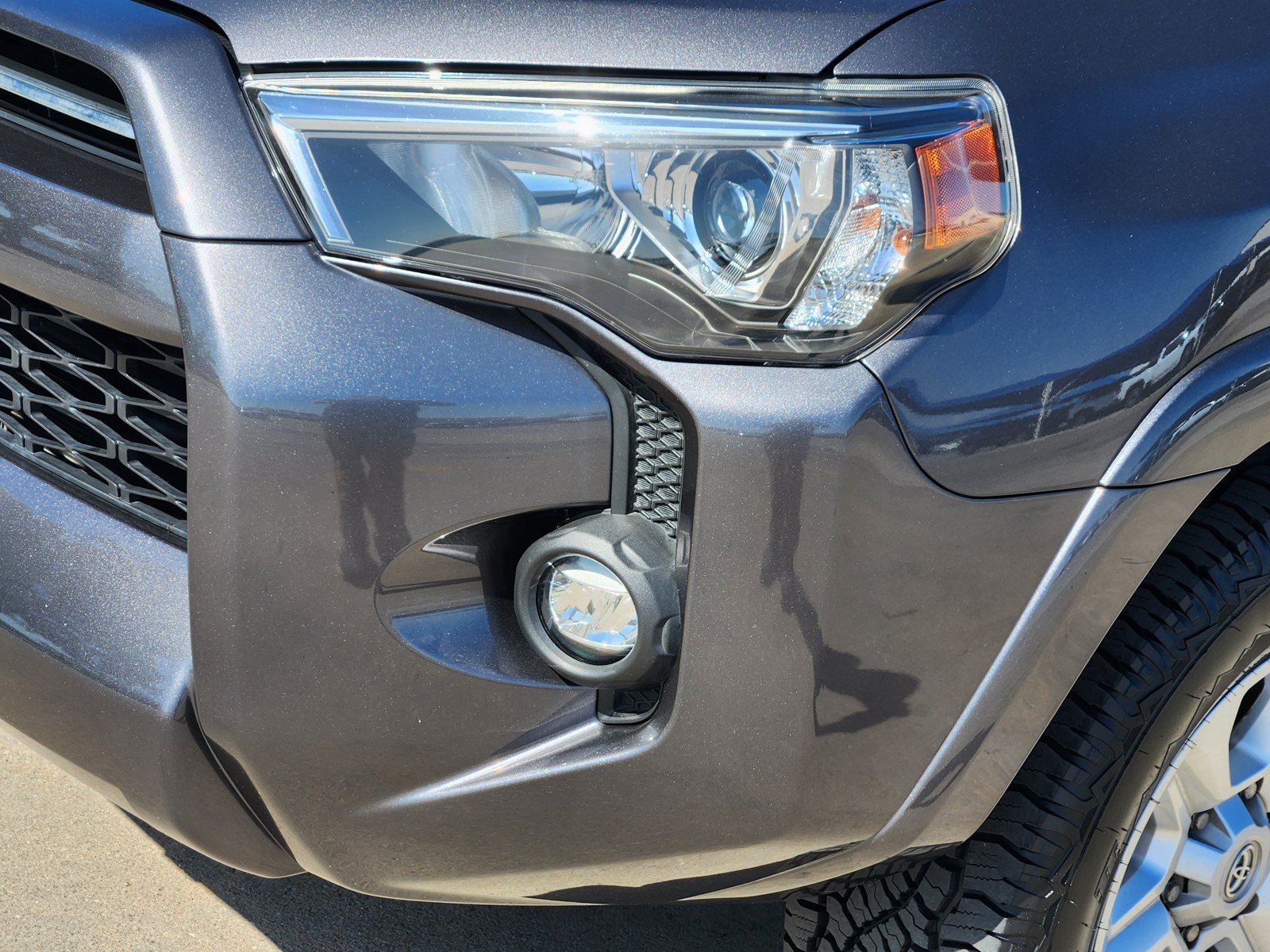 Used 2023 Toyota 4Runner SR5 Premium w/ Moonroof Package AWD/4WD image 27