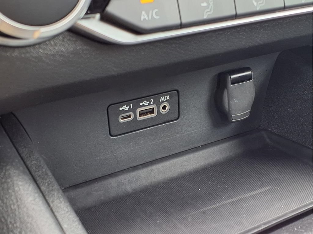 Used 2025 Nissan Altima 2.5 SV FWD image 13