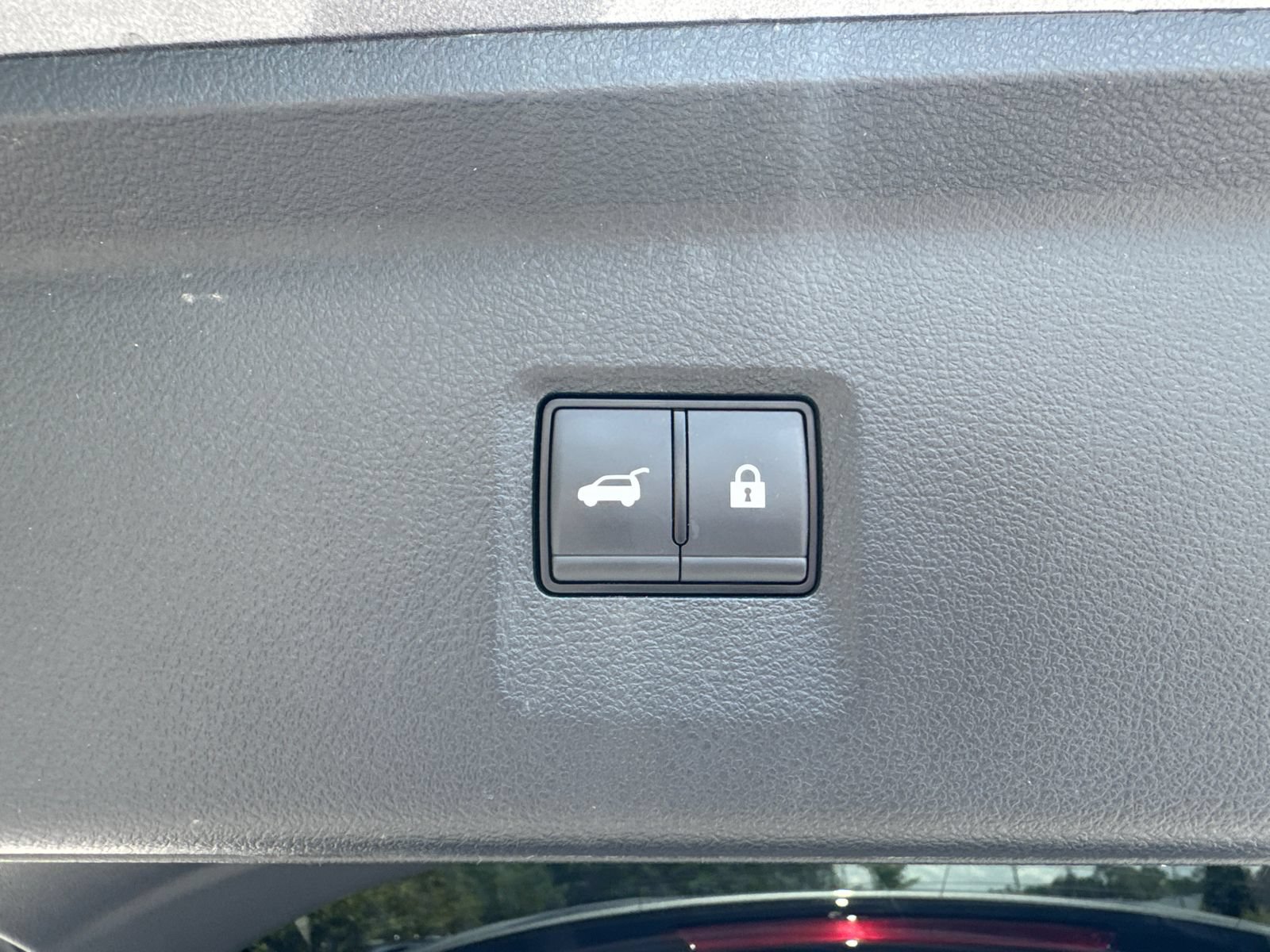 Used 2024 INFINITI QX60 Luxe w/ Cargo Package FWD image 19