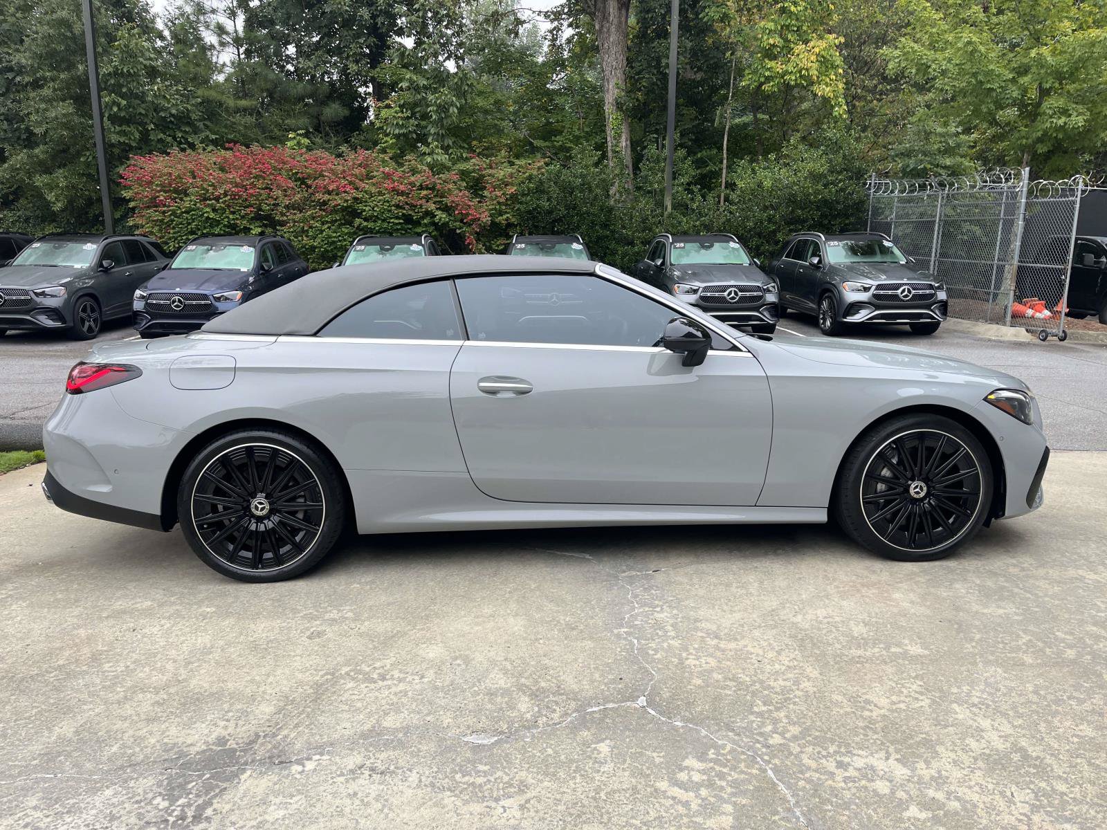 Certified 2026 Mercedes-Benz CLE 450 4MATIC Cabriolet image 9