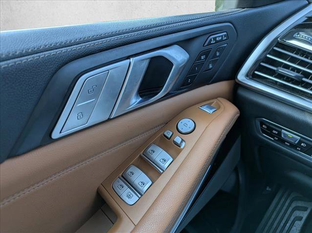 Used 2019 BMW X7 xDrive40i w/ Premium Package image 15