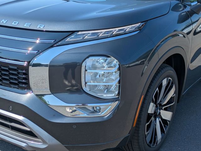 New 2025 Mitsubishi Outlander SEL image 9