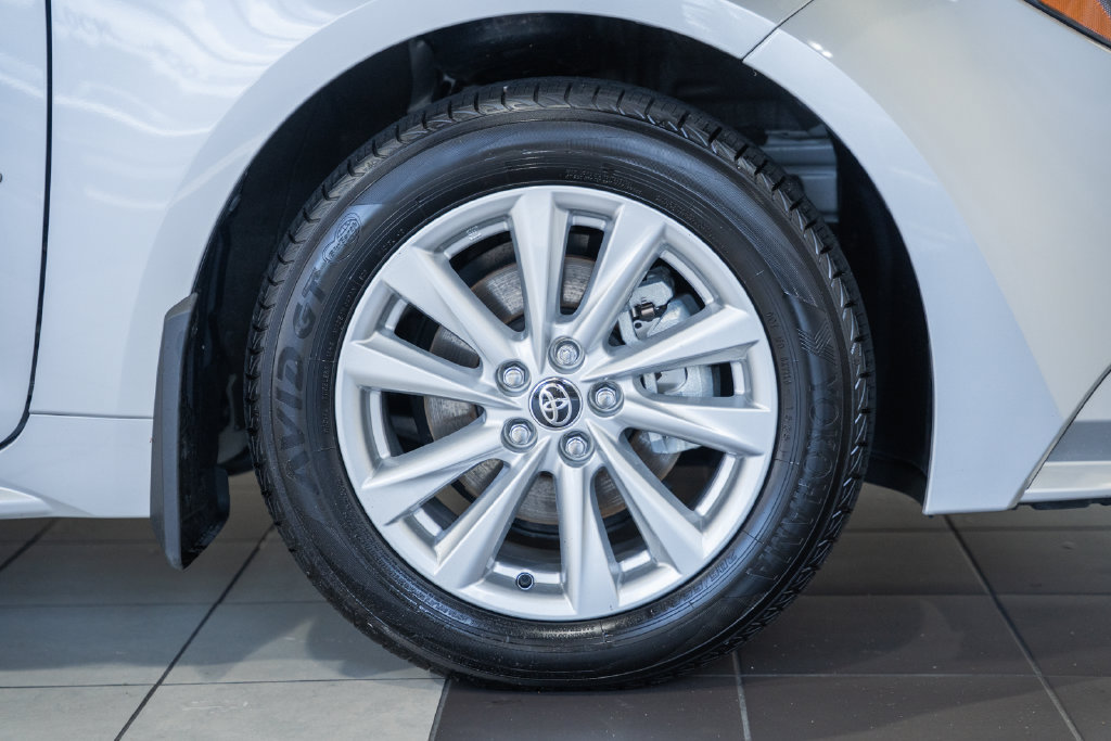 Certified 2025 Toyota Corolla LE w/ LE Premium Package FWD image 12