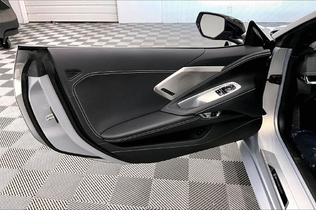 Used 2021 Chevrolet Corvette Stingray Preferred Cpe w/ Battery Protection Package RWD image 20