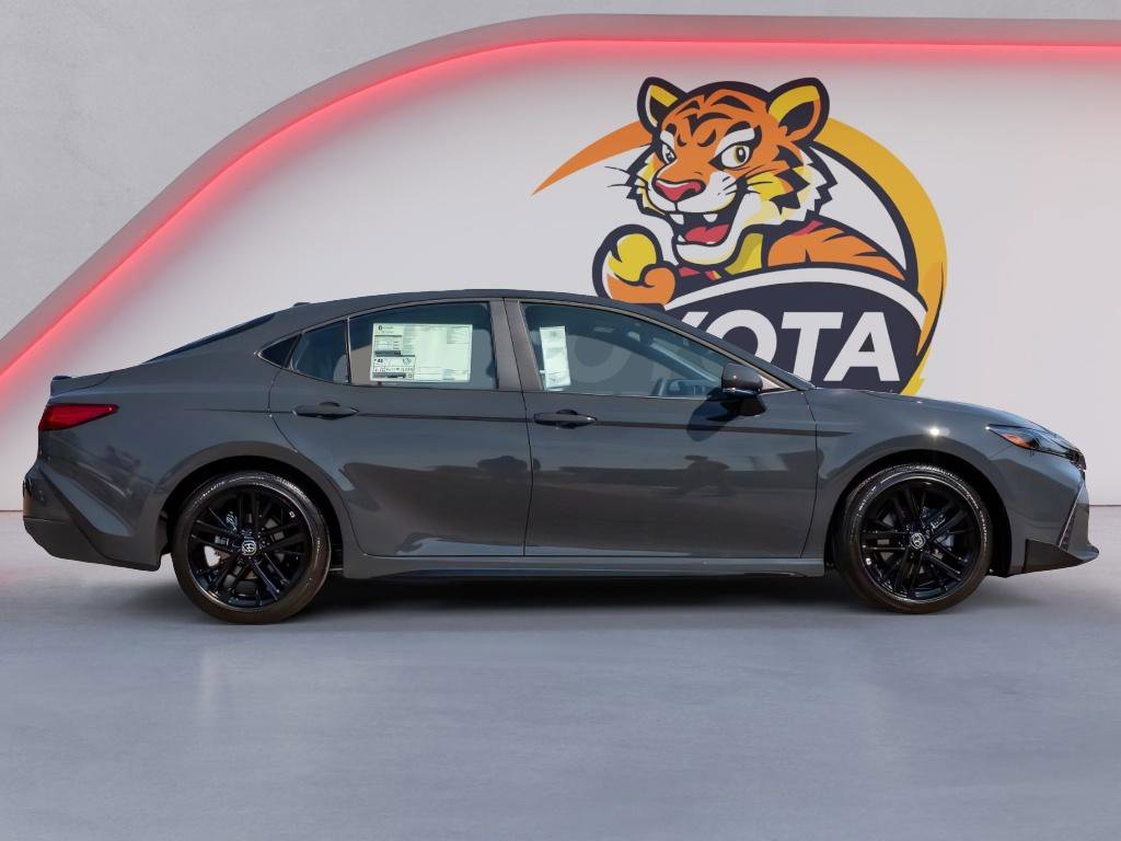 New 2026 Toyota Camry SE image 4