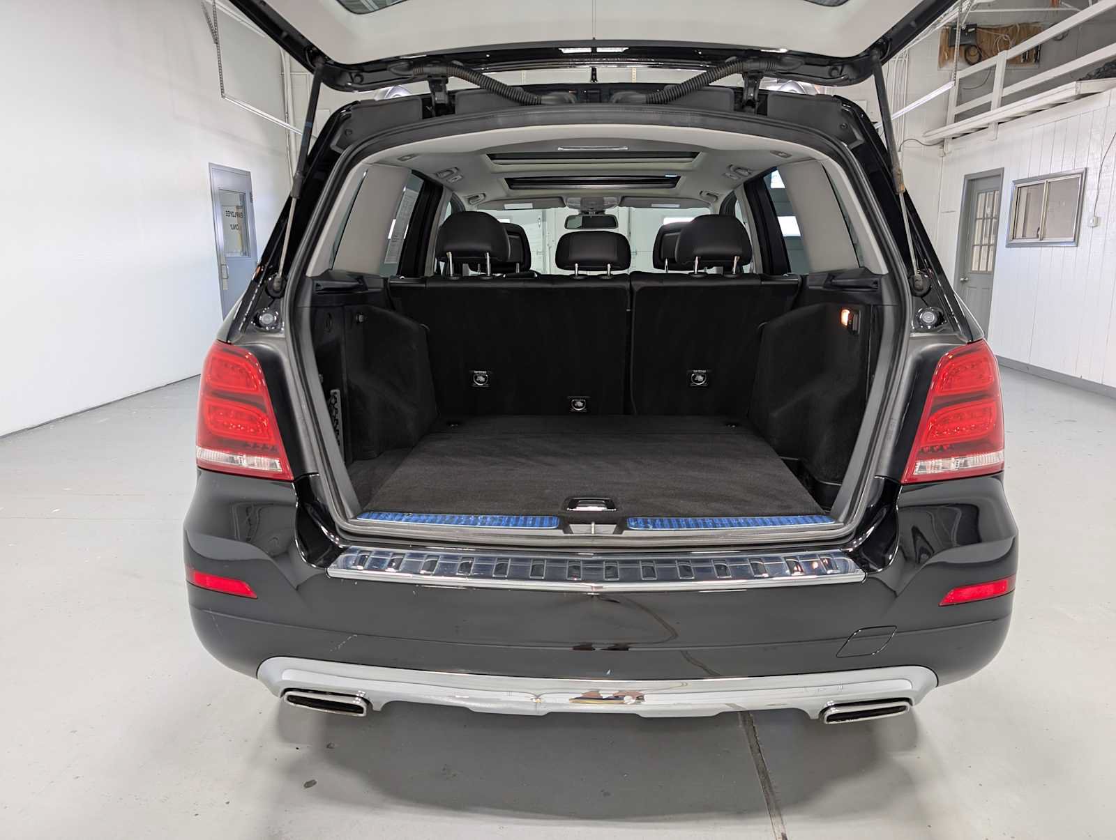 Used 2015 Mercedes-Benz GLK 350 4MATIC image 36