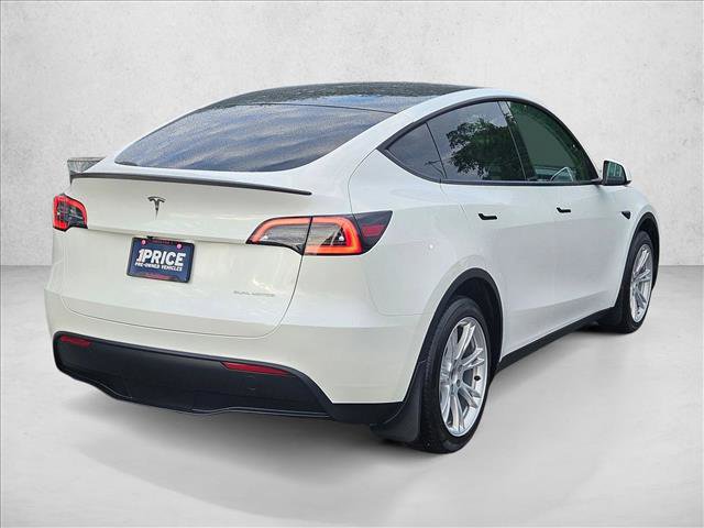 Used 2022 Tesla Model Y Long Range image 5