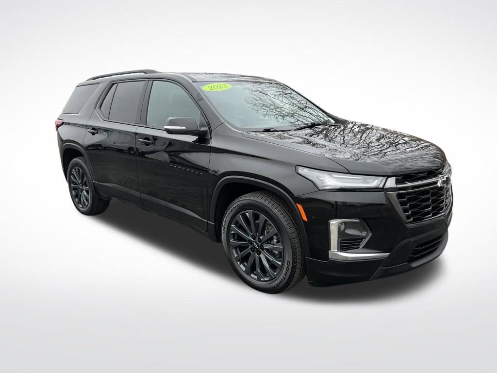 Used 2023 Chevrolet Traverse RS w/ LPO, Floor Liner Package image 8