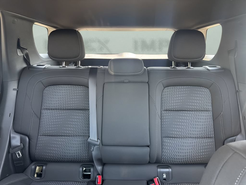 Used 2026 Chevrolet Equinox LT FWD image 11