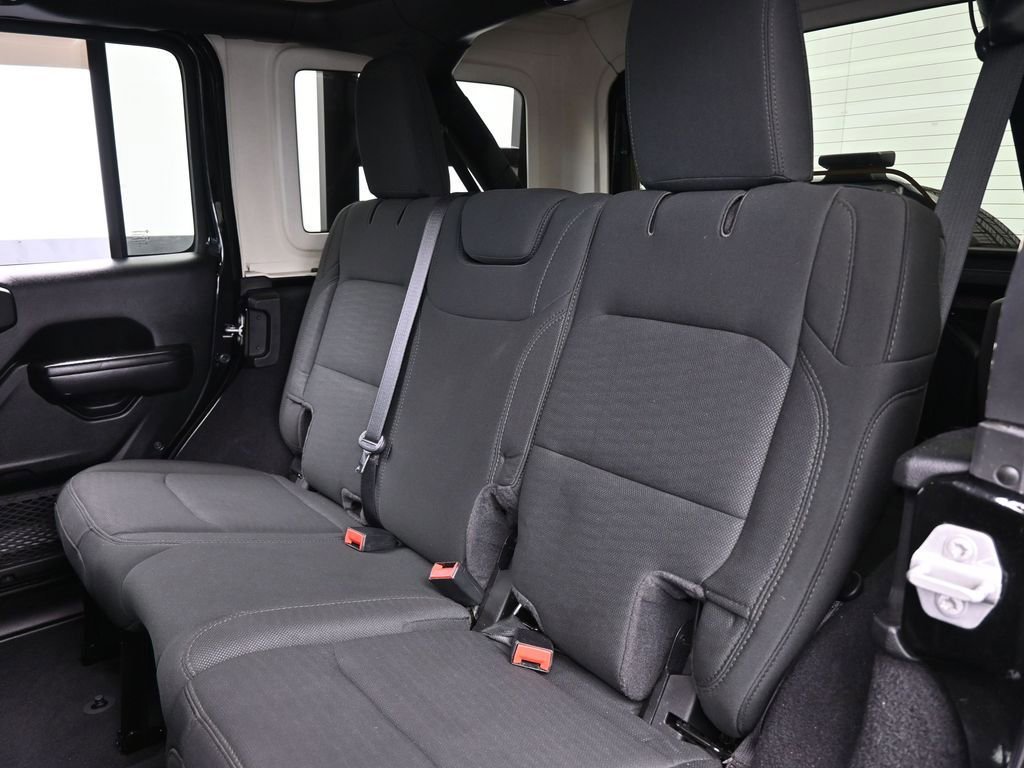 Used 2020 Jeep Wrangler Unlimited Sport S image 30