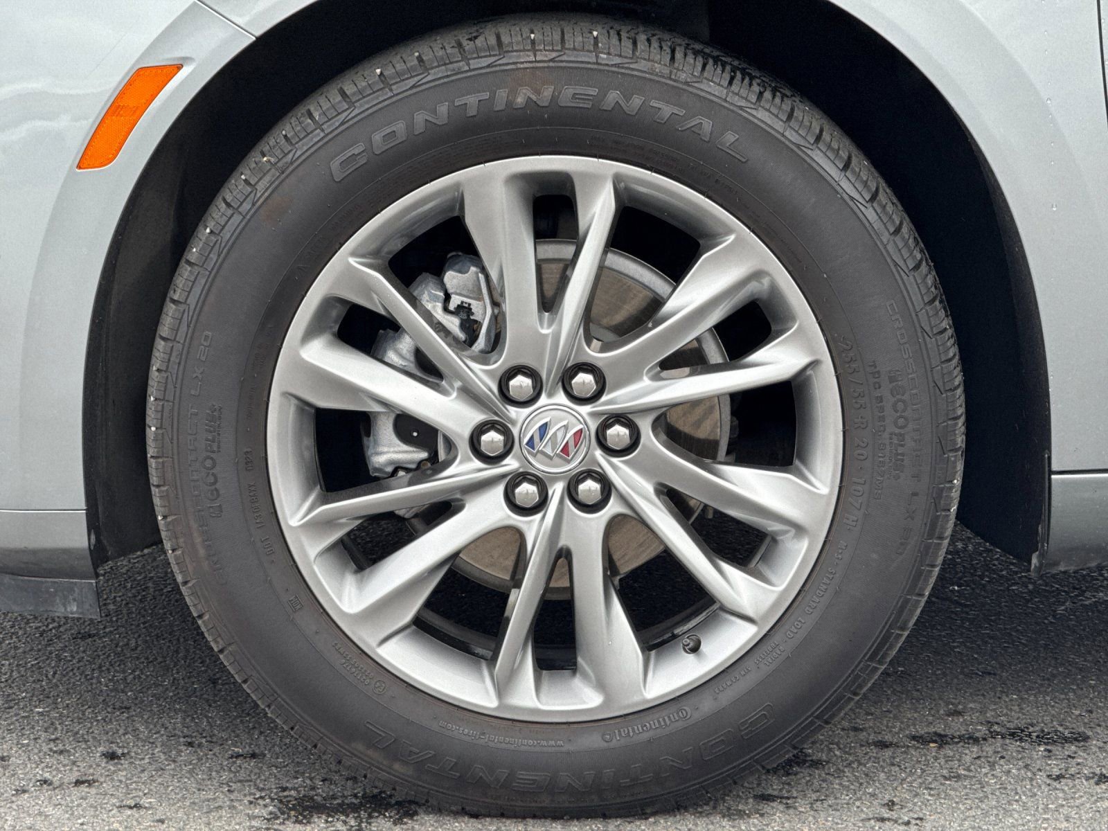 Used 2023 Buick Enclave Avenir w/ Avenir Technology Package image 30