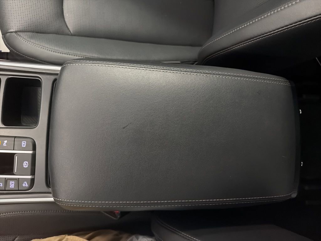 Used 2025 Kia Sorento S w/ Panoramic Sunroof Package image 12