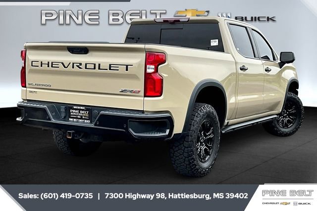 Used 2022 Chevrolet Silverado 1500 ZR2 w/ Technology Package image 11