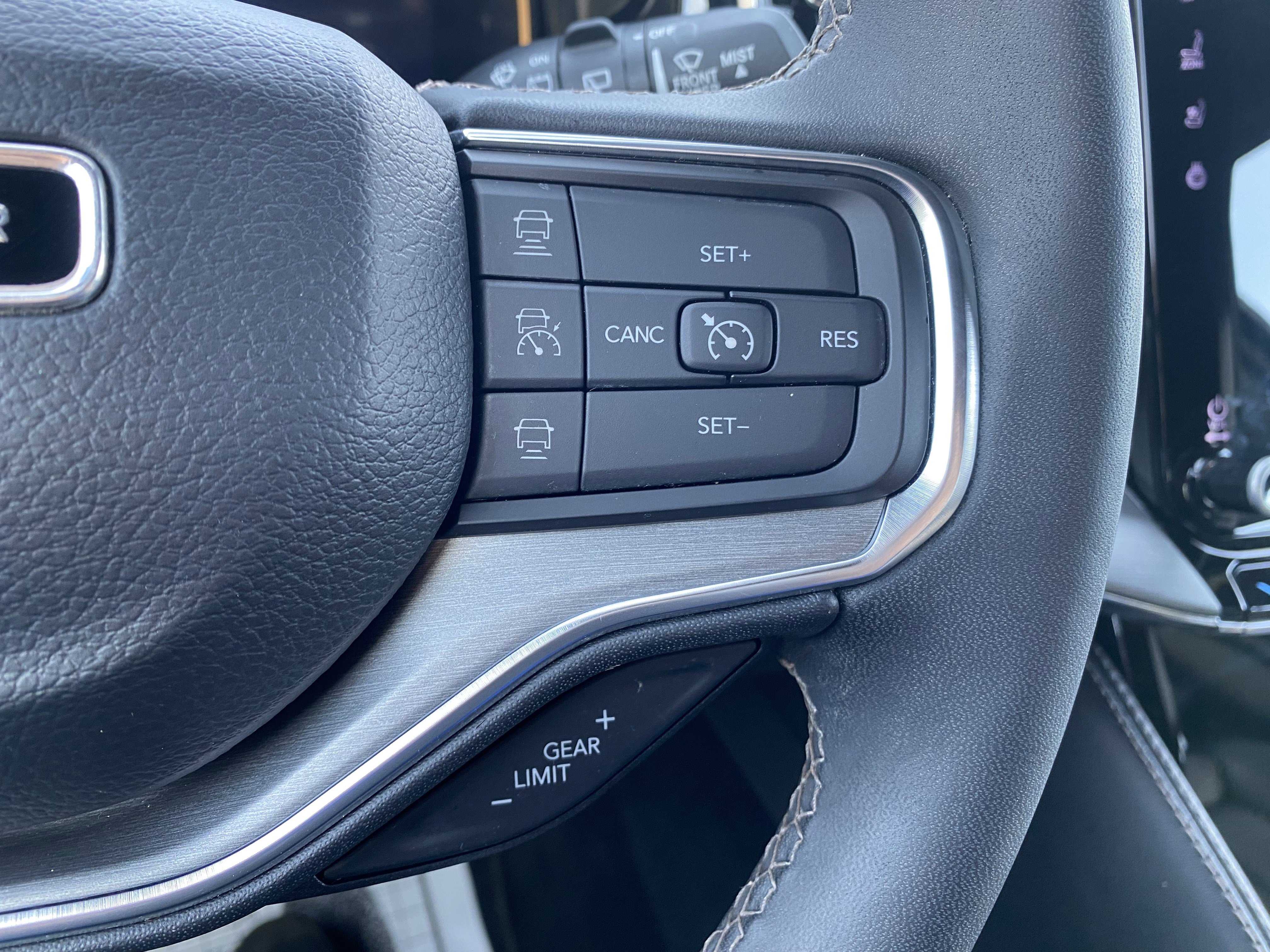 Used 2023 Jeep Wagoneer Series II image 21