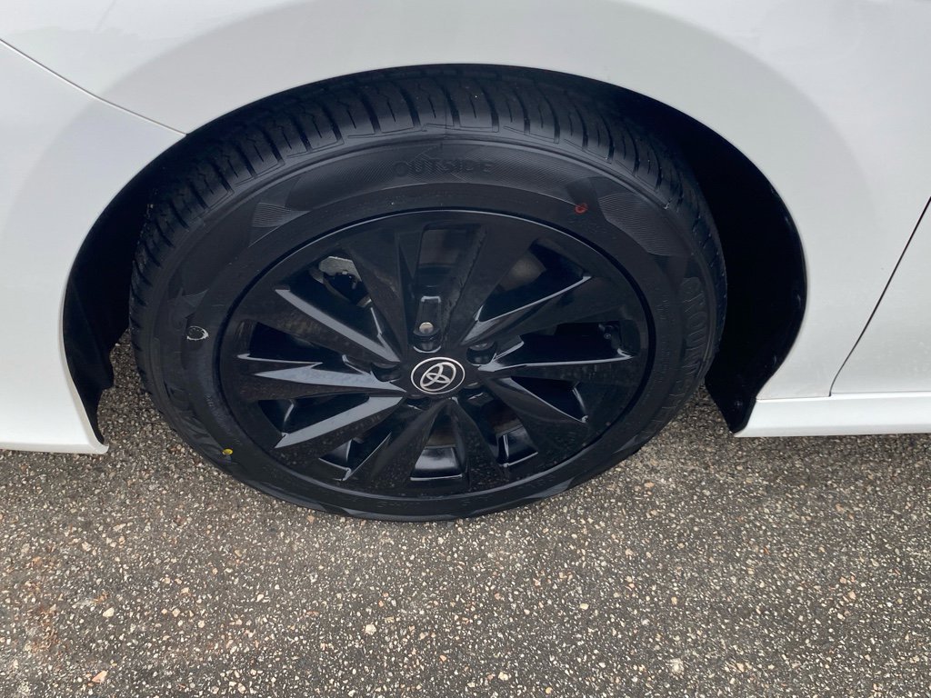 Used 2023 Toyota Camry LE image 16