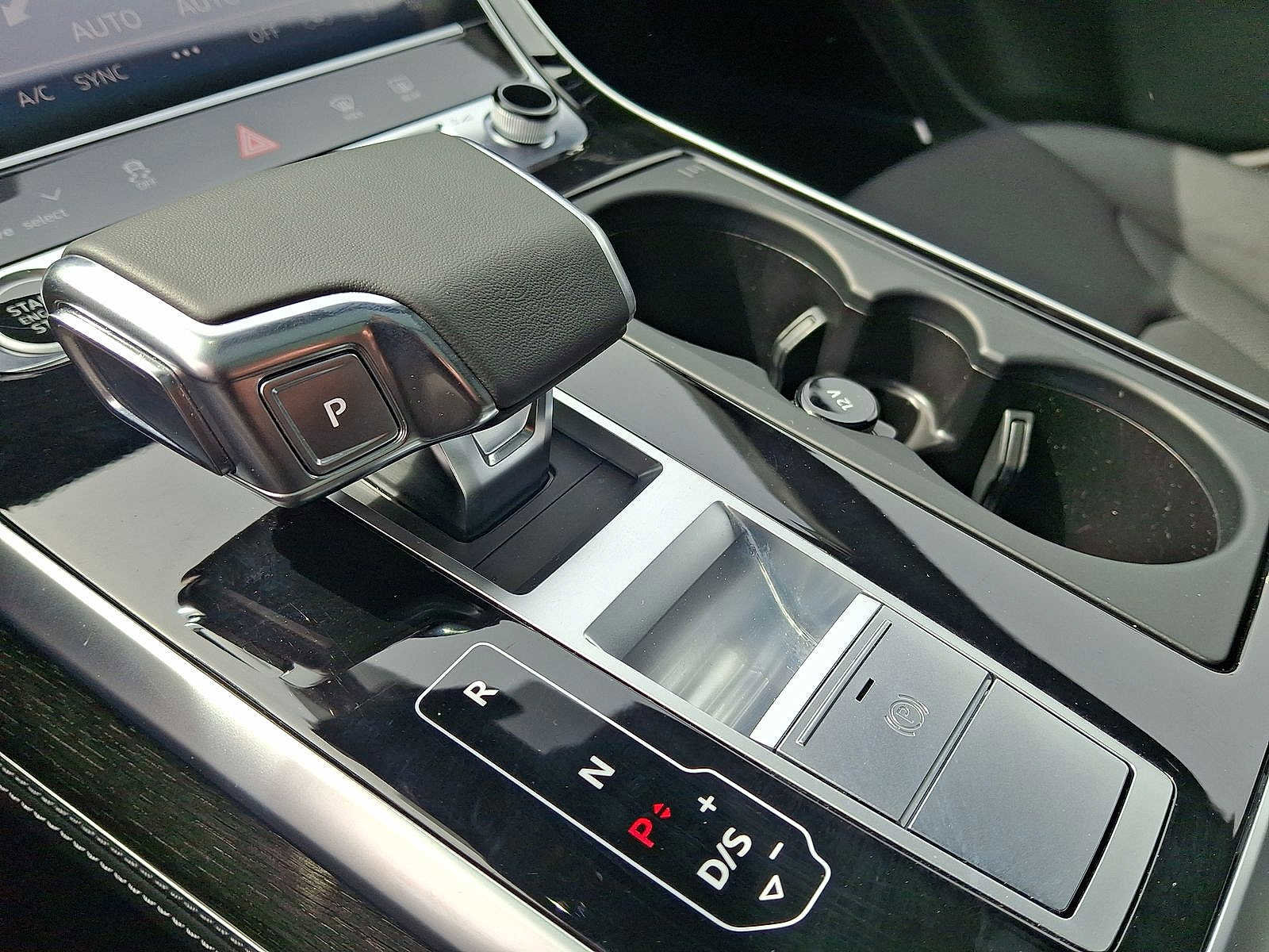 Certified 2025 Audi Q7 3.0T Premium Plus image 12