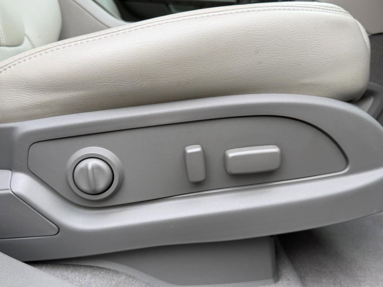 Used 2017 GMC Acadia Limited SLT image 43