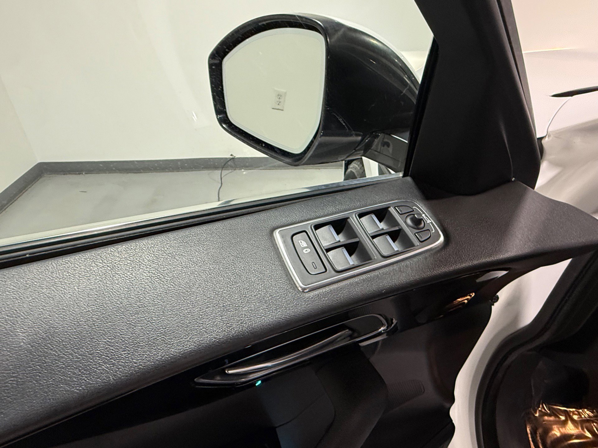 Used 2019 Jaguar F-PACE Prestige image 21