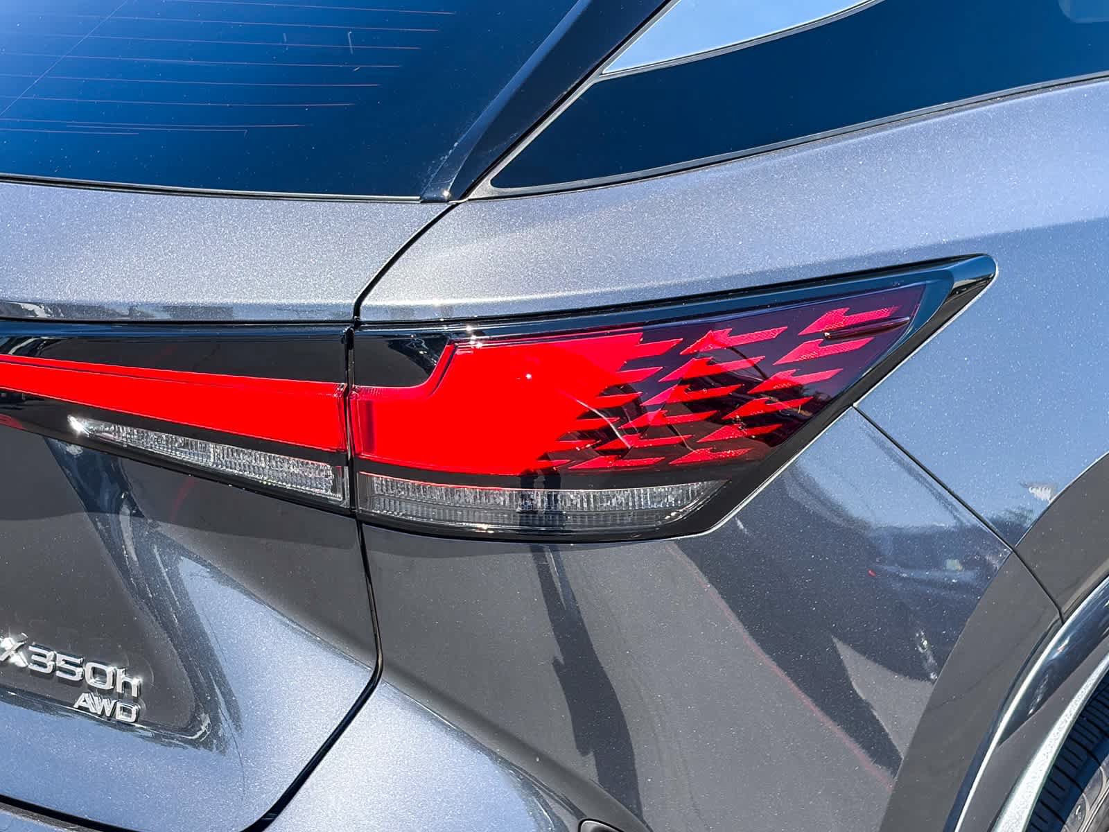 Used 2025 Lexus RX 350 w/ Convenience Package AWD/4WD image 8