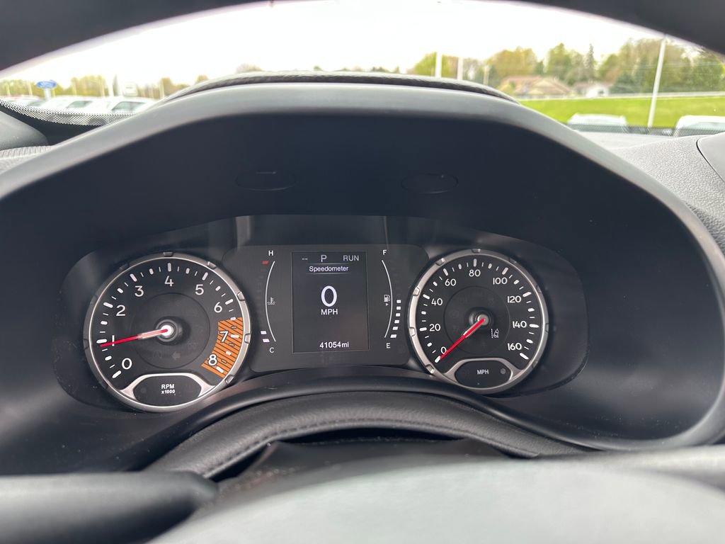 Certified 2023 Jeep Renegade Latitude AWD/4WD image 16