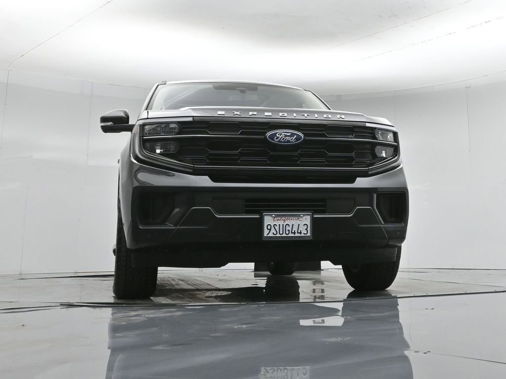 Certified 2025 Ford Expedition Active image 51