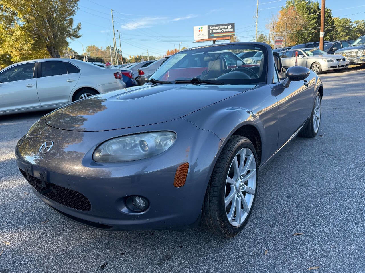 Used 2006 MAZDA MX-5 Miata Grand Touring w/ Suspension Pkg image 1