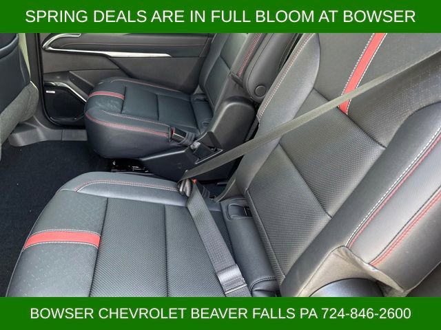 New 2026 Chevrolet Traverse RS w/ LPO, Floor Liner Package image 6