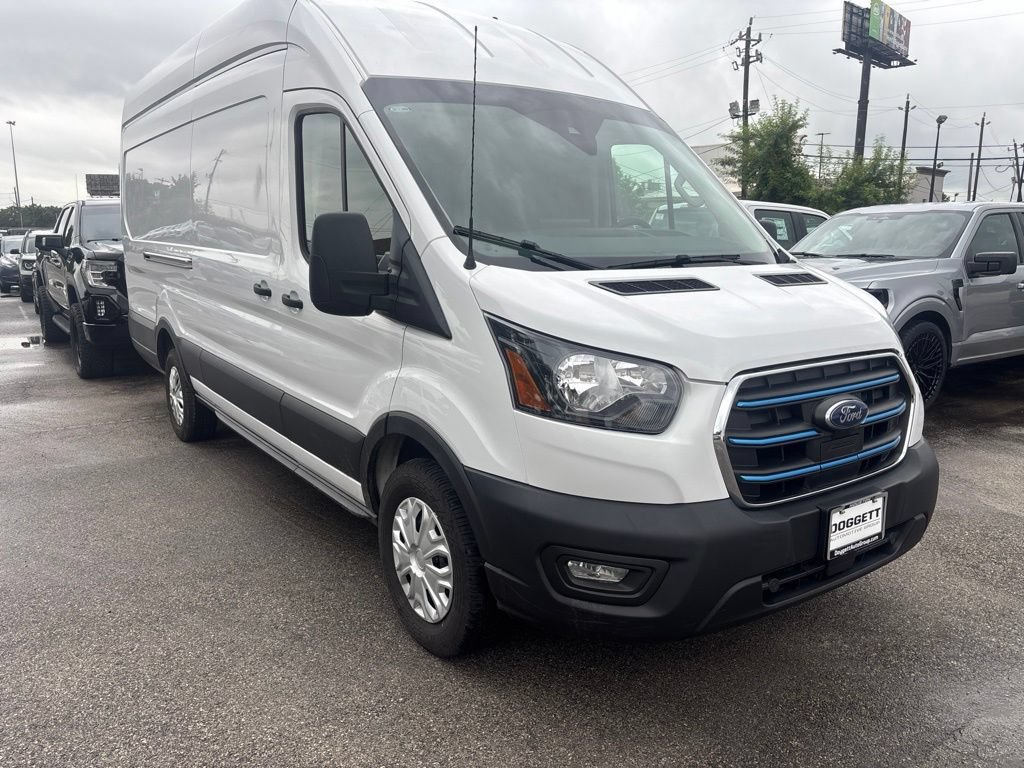 Used 2023 Ford E-Transit 148 High Roof Extended RWD image 4