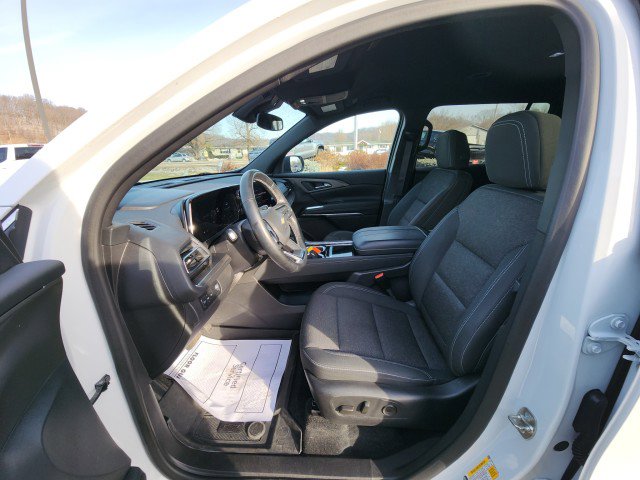 Used 2024 Chevrolet Traverse LT image 30