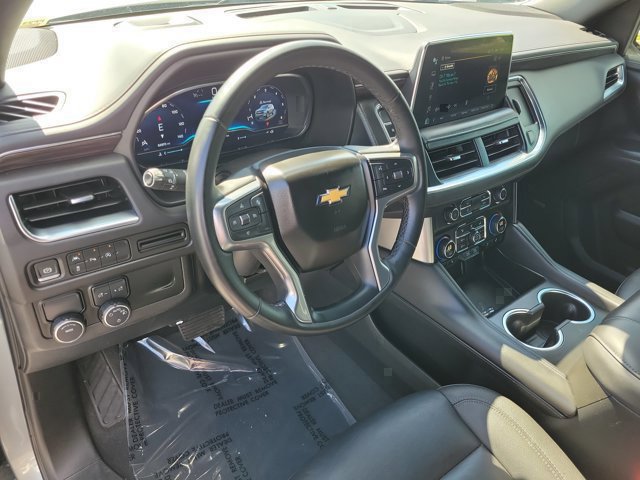 Used 2024 Chevrolet Suburban LT RWD image 20