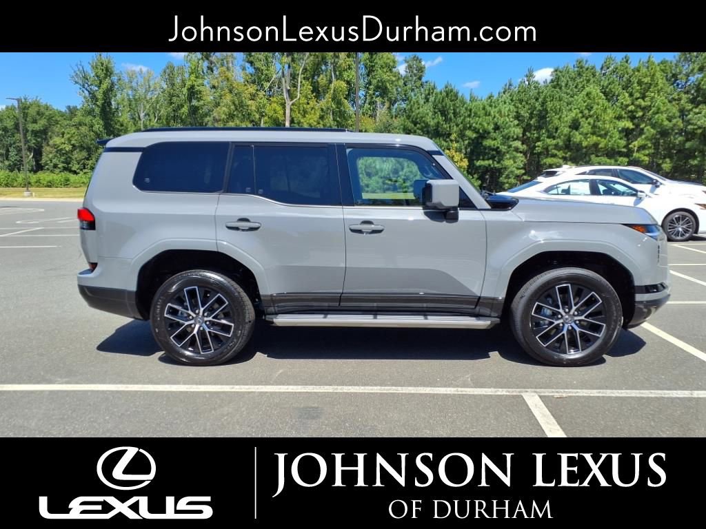 New 2025 Lexus GX 550 550 Premium+ w/ Accessory Package (2T) image 2