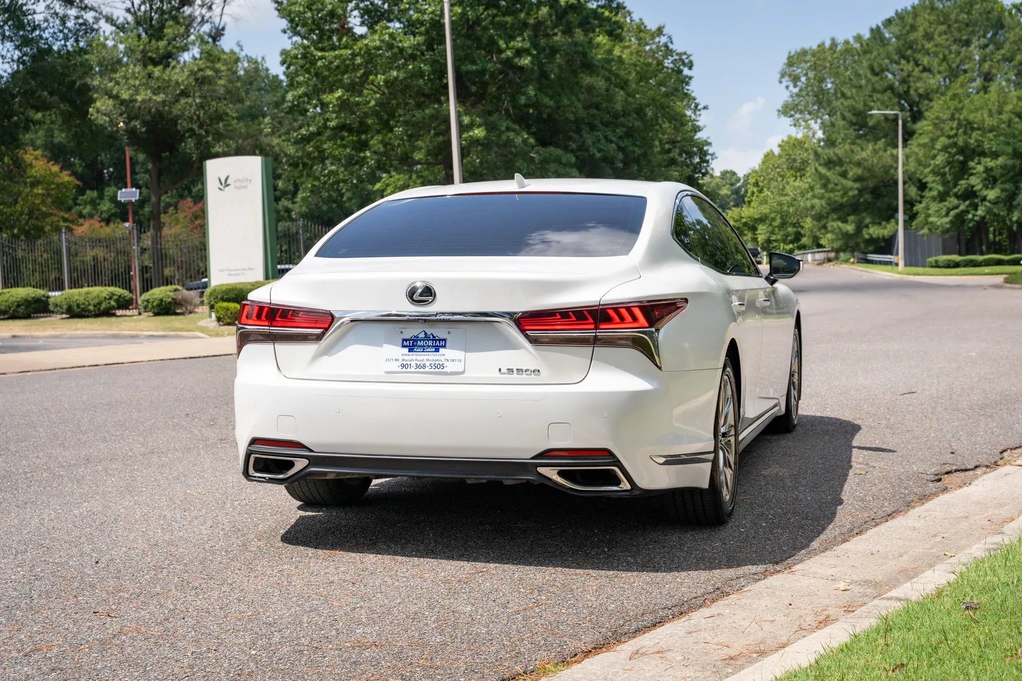 Used 2018 Lexus LS 500 w/ Interior Upgrade Package RWD image 6